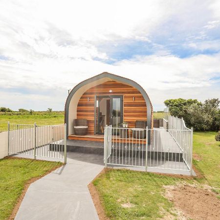 Caban Cariad Holyhead Luaran gambar