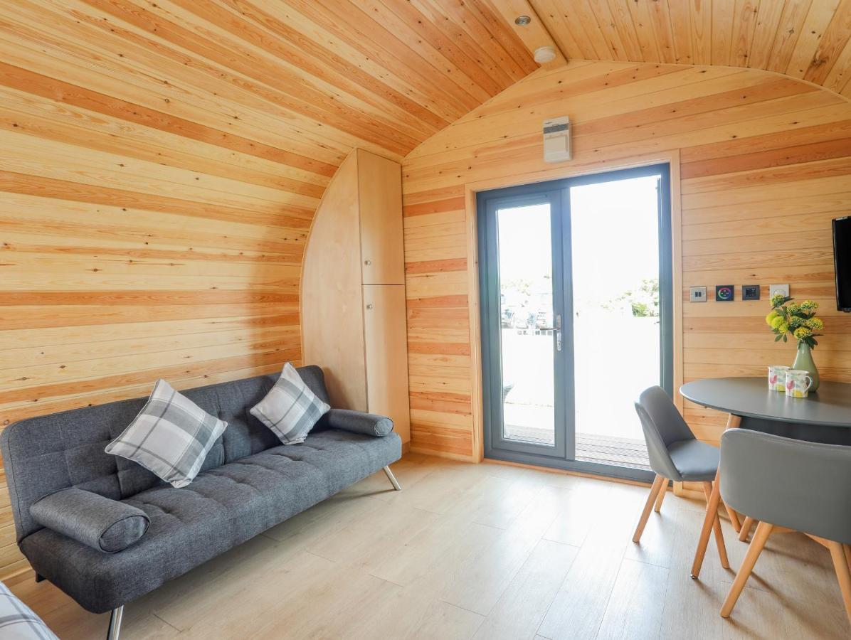 Caban Cariad Holyhead Luaran gambar