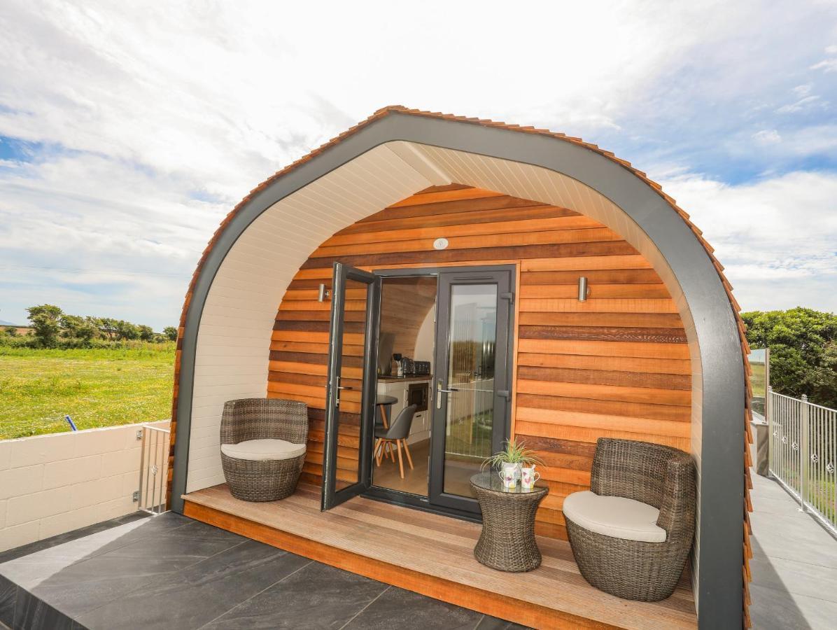 Caban Cariad Holyhead Luaran gambar